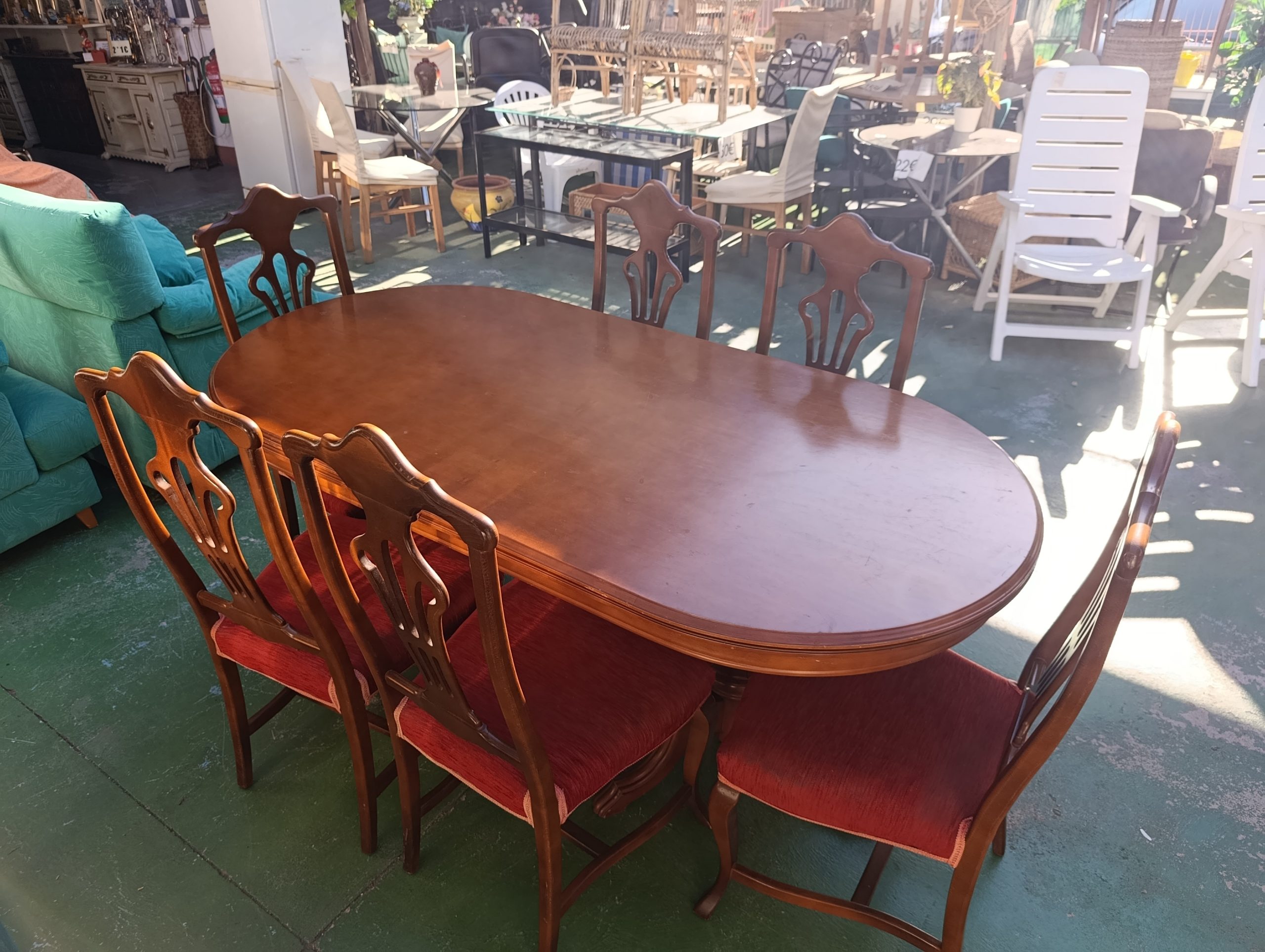 COMEDOR EXTENSIBLE Y 6 SILLAS ROJAS - Imagen 3